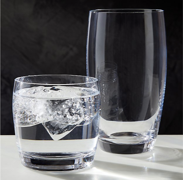 CB2水是关键酒吧用品