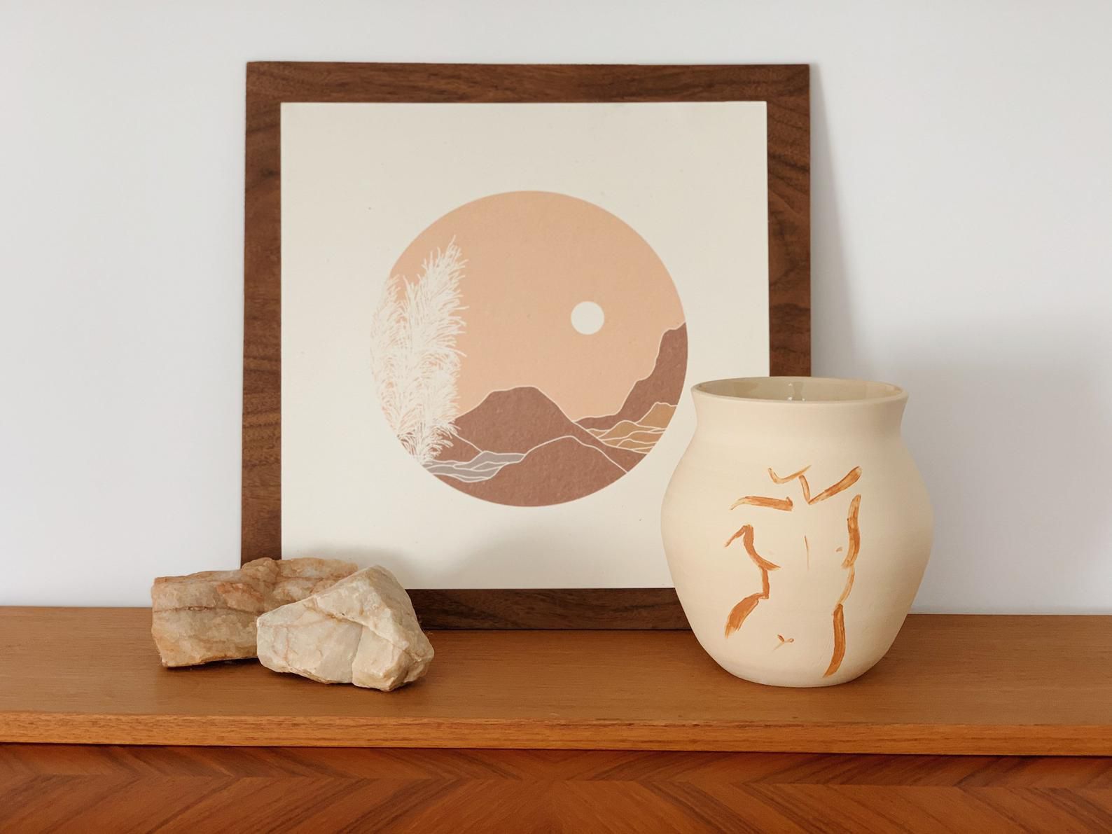 青瓷女式陶瓷花瓶