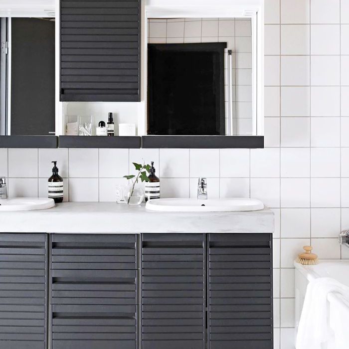 花岗岩的极简主义浴室