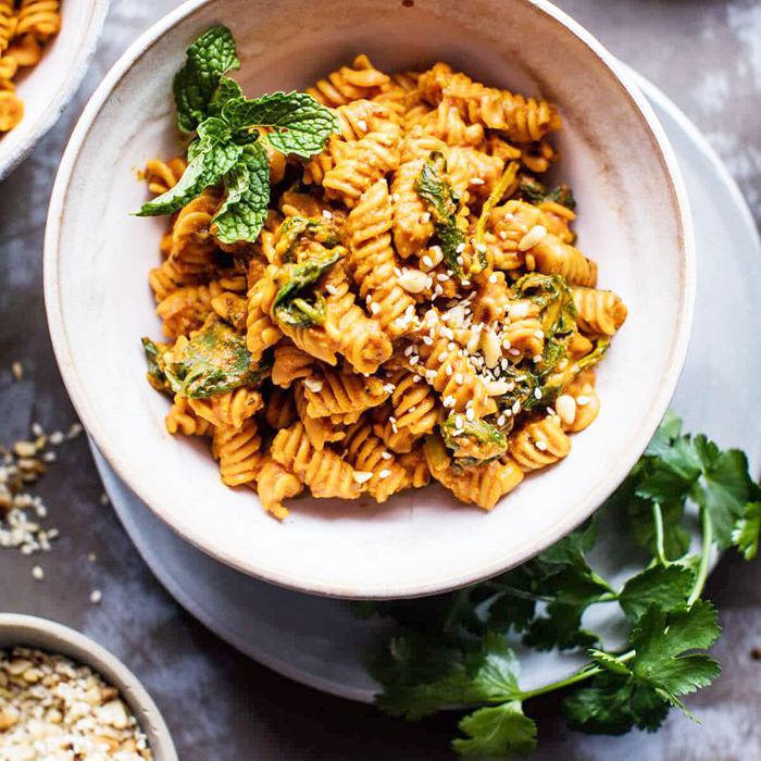 晒干的番茄和红扁豆素意大利面