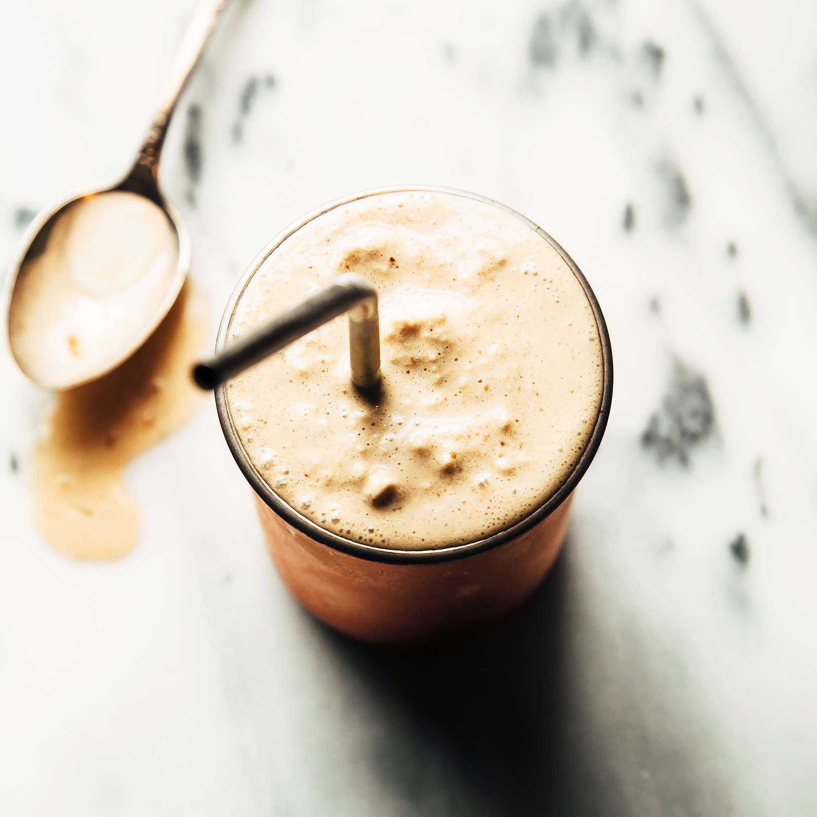 易点心食谱 - 芝麻酱日期奶昔