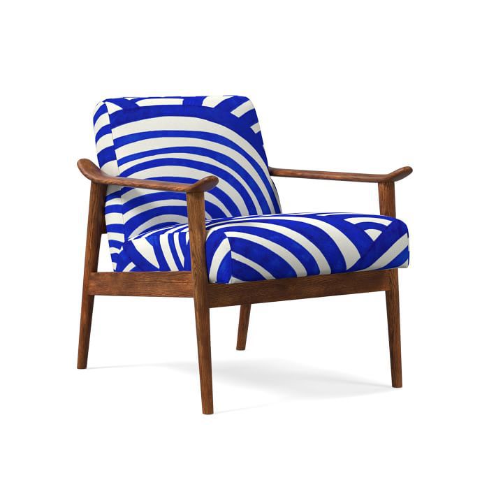 世纪中叶展示的木椅