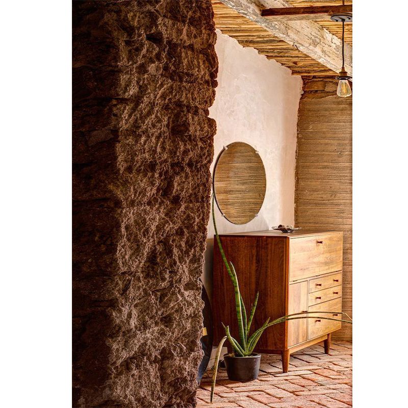 在黛安·基顿的图森家走廊。