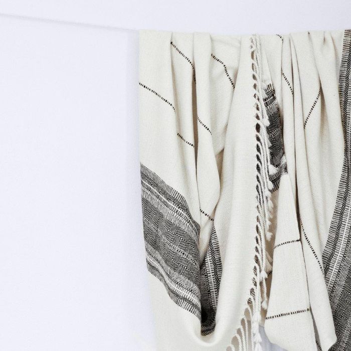 公民香格里拉布里萨Thow