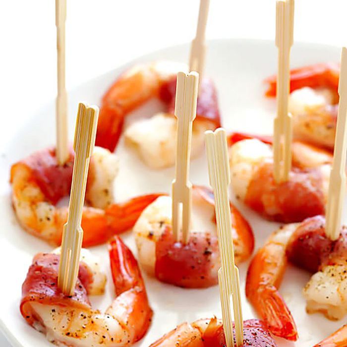 容易prosciutto-wrapped虾