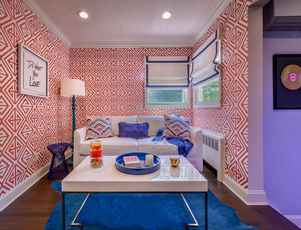 五颜六色的小房间