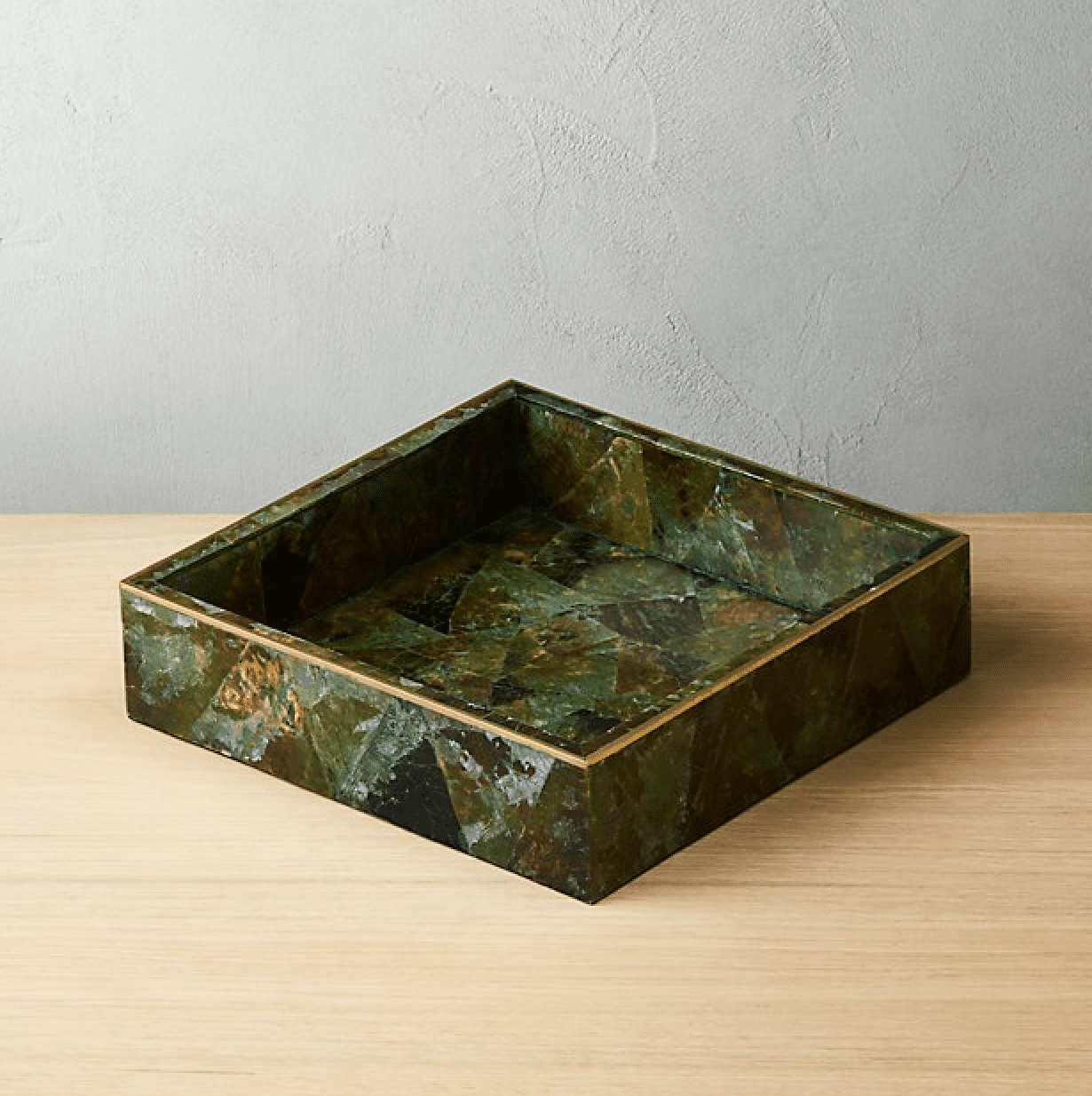 cb2绿色笔壳托盘