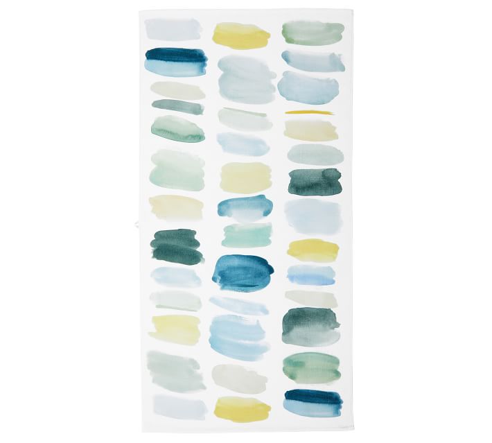 丽贝卡·阿特伍德刷泳池毛巾