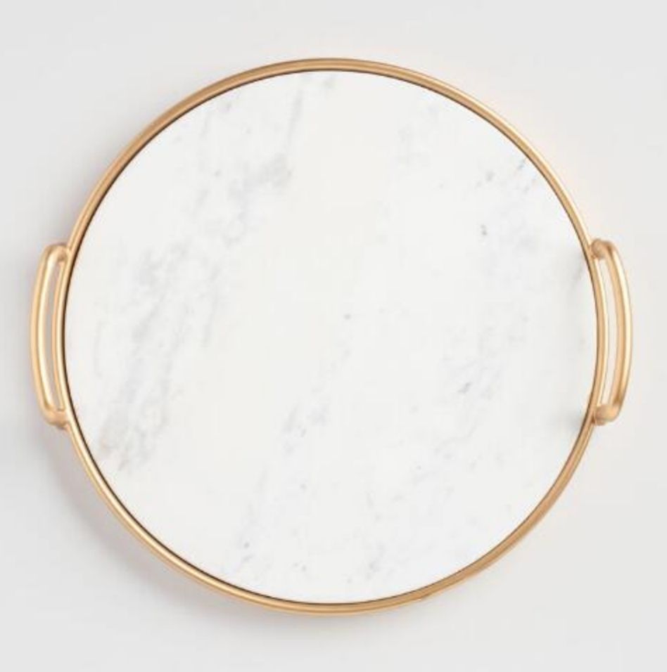 大理石和金色的托盘