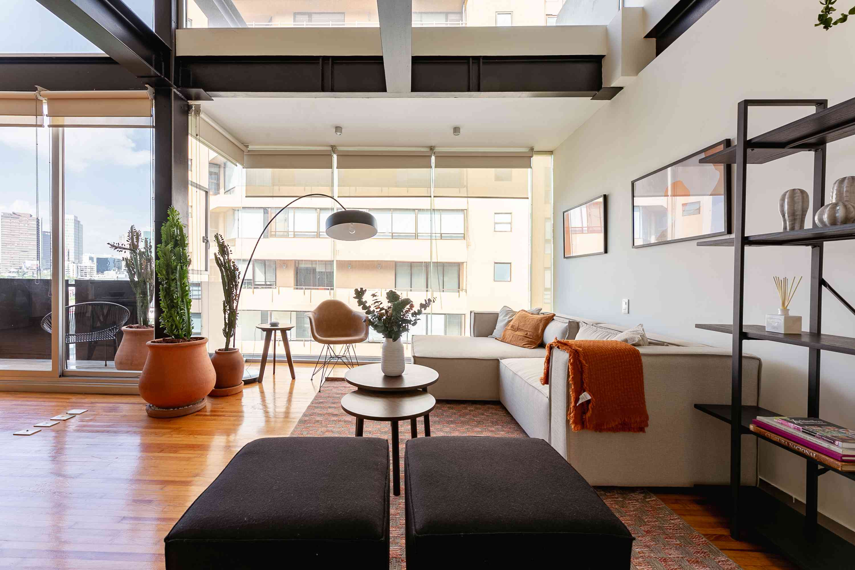 灰色米色客厅＂class=