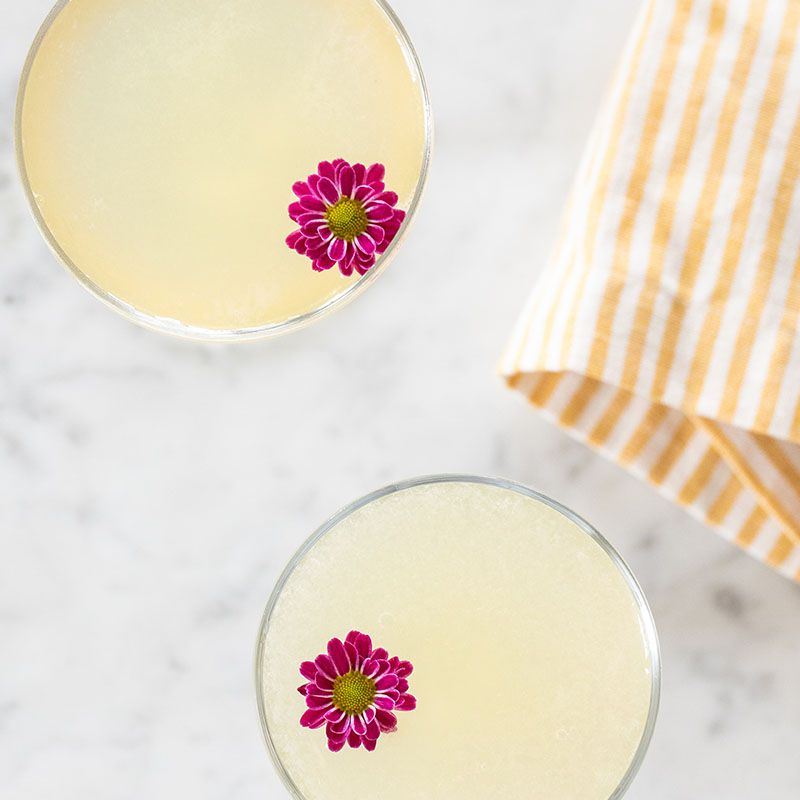 蜜蜂的膝盖鸡尾酒