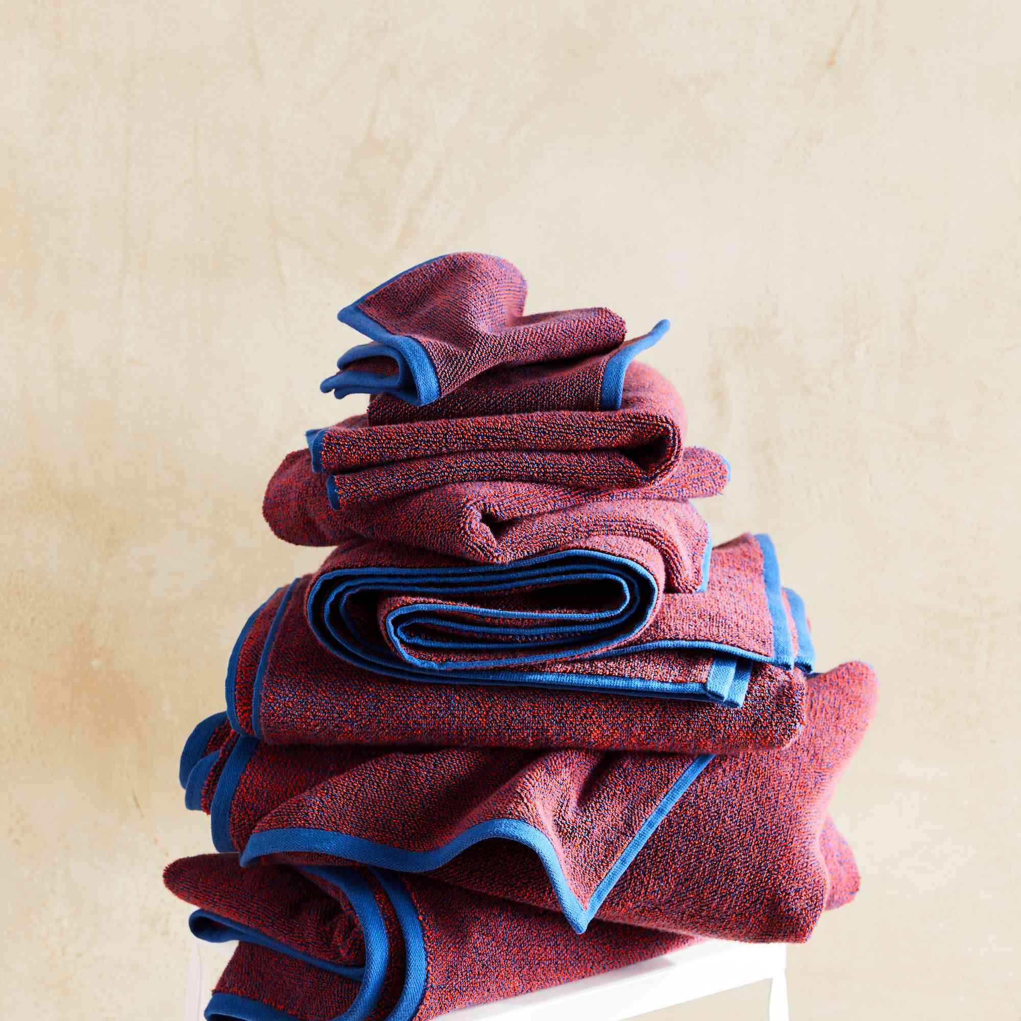 BKL_21-01_TerryBathTowels_Lifestyle_MarledNavyan……