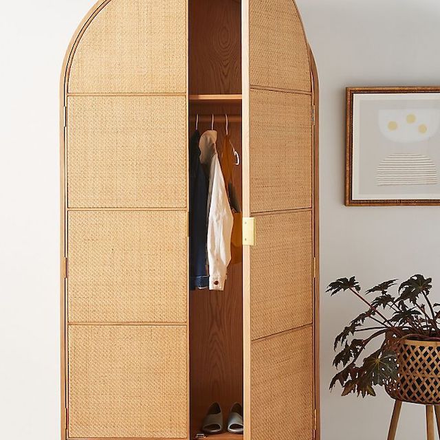 华莱士手杖和橡树军械库