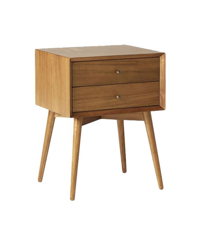 本世纪中叶床头柜上