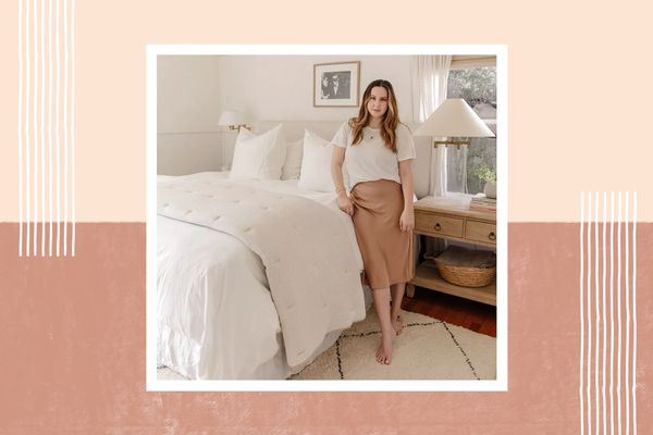 Chrissy Hunter在她的卧室。