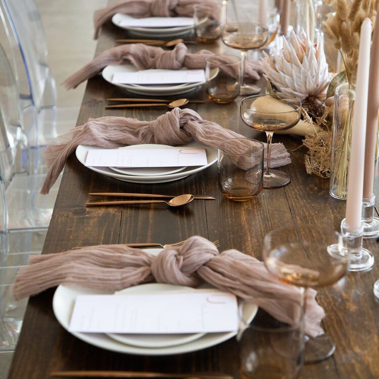 中性感恩节tablescape