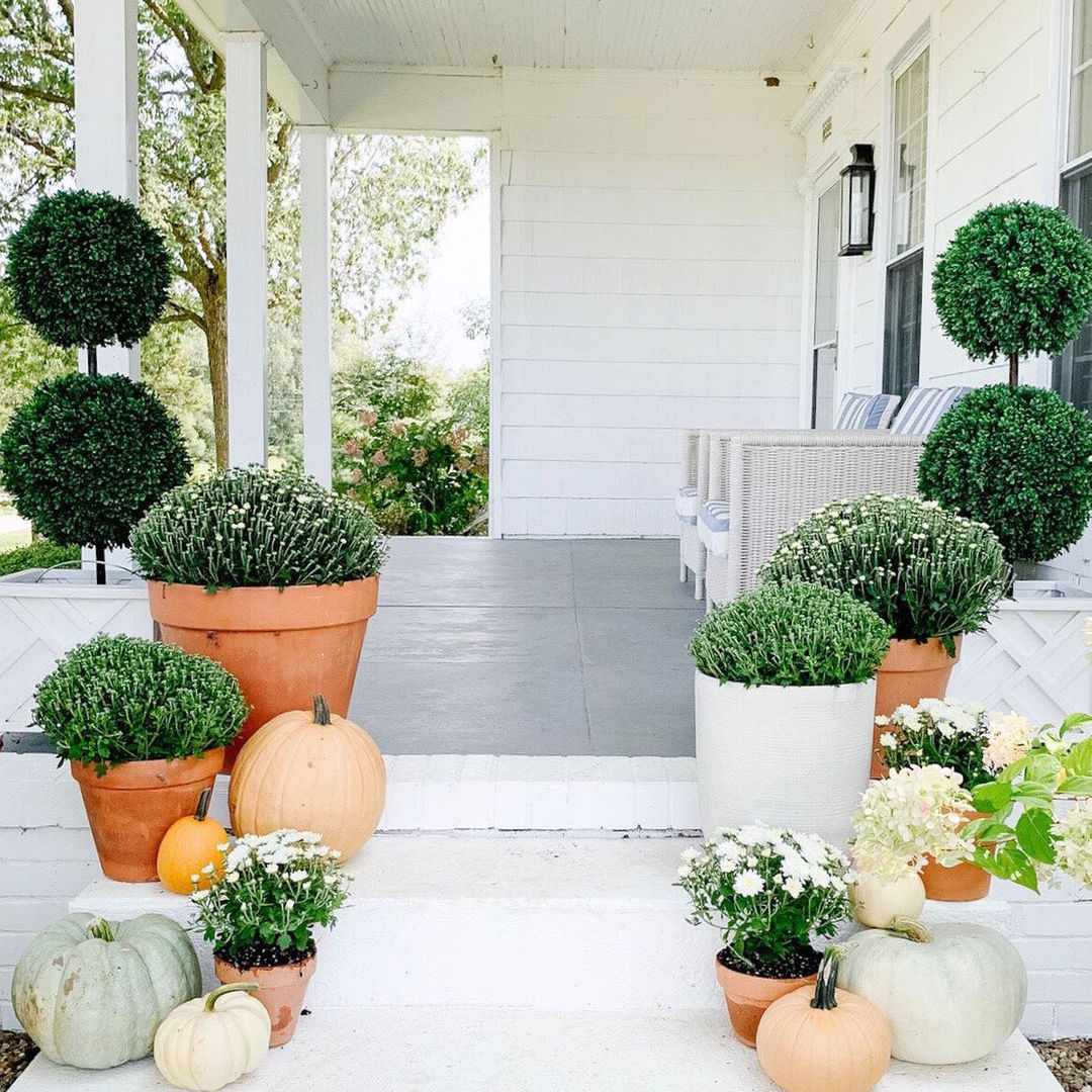 秋季装饰前廊顶饰