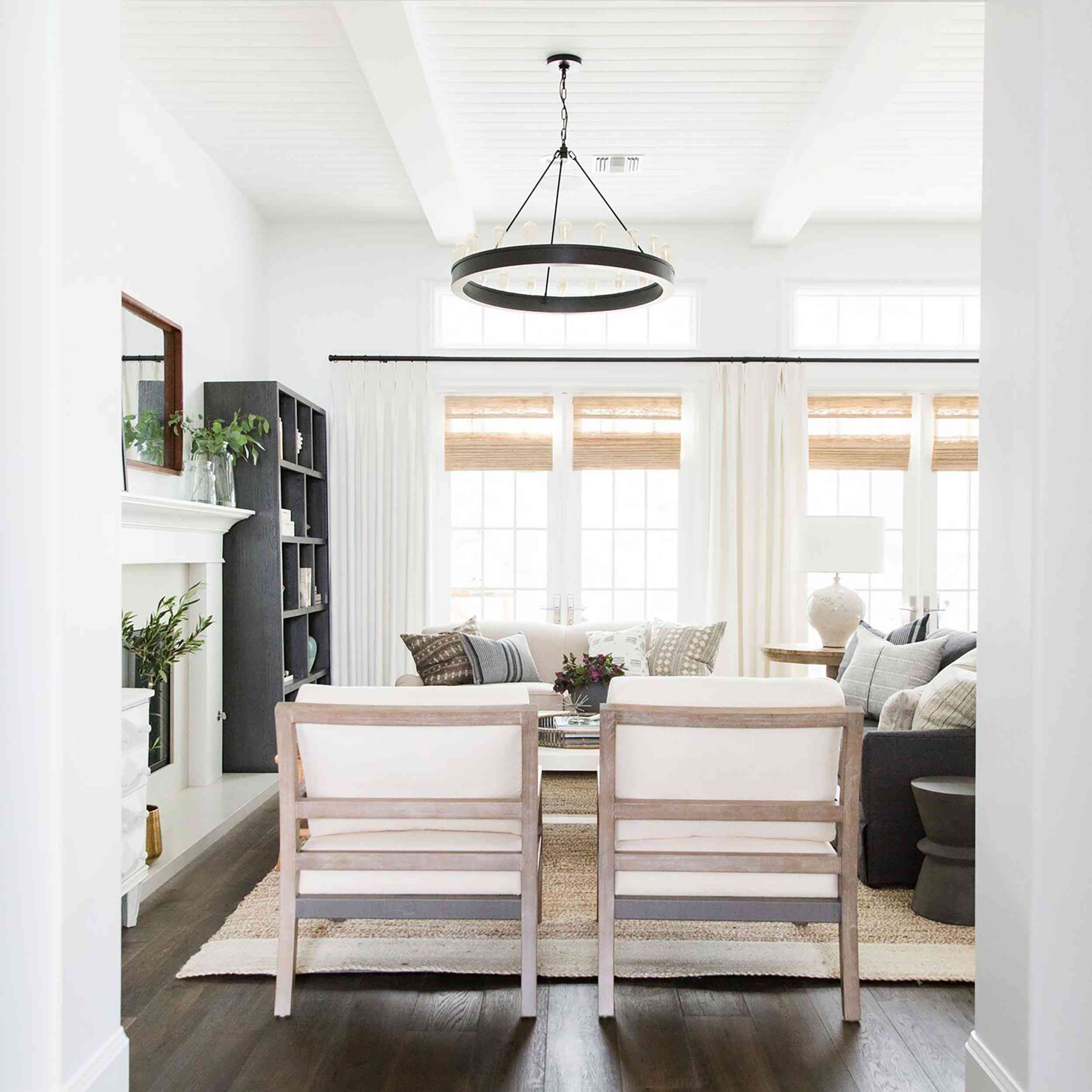 客厅高高的天花板