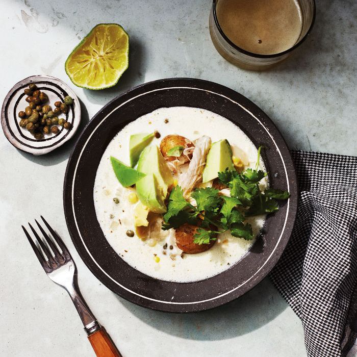 哥伦比亚炖鸡肉和土豆