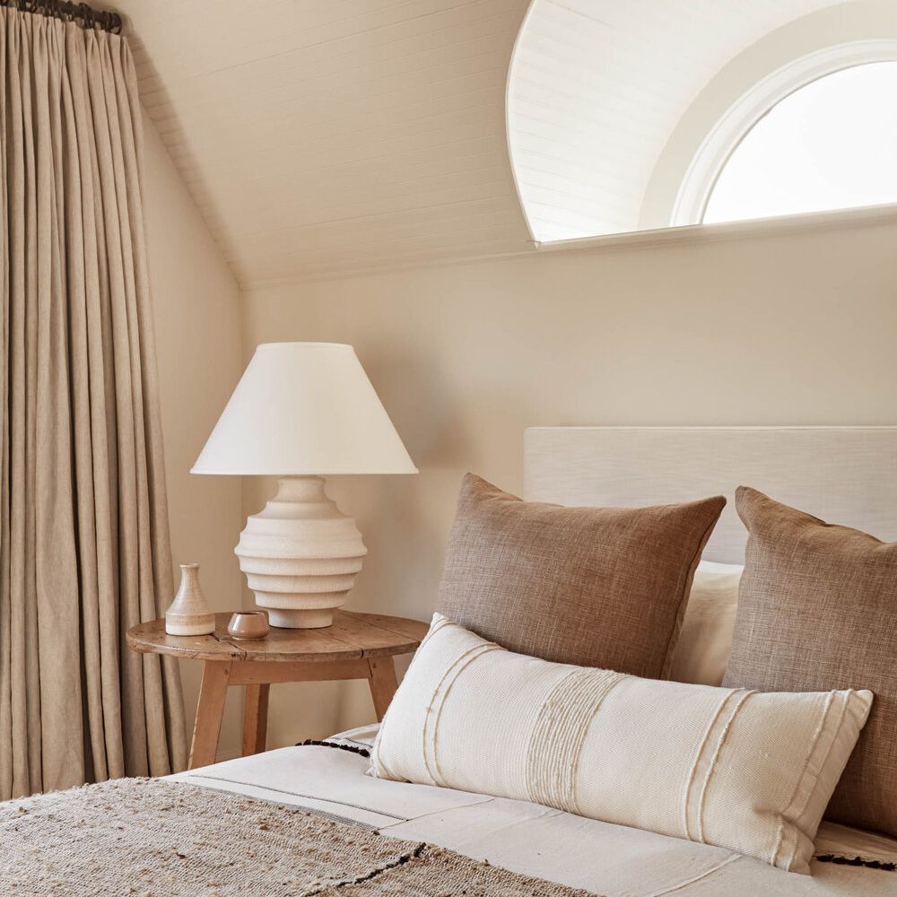 一个all-ivory卧室