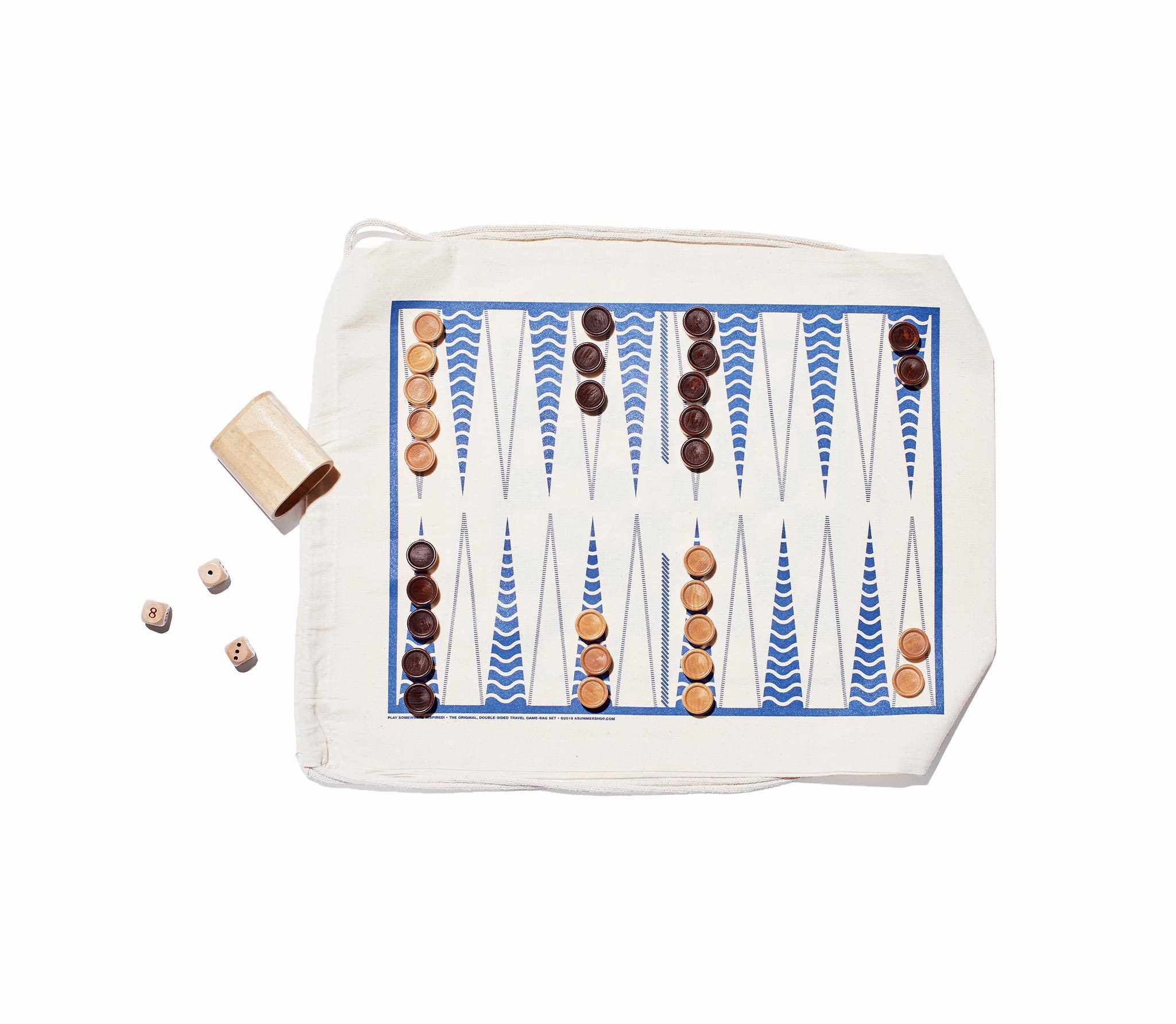 西洋双陆棋游戏木制件和细绳游戏板