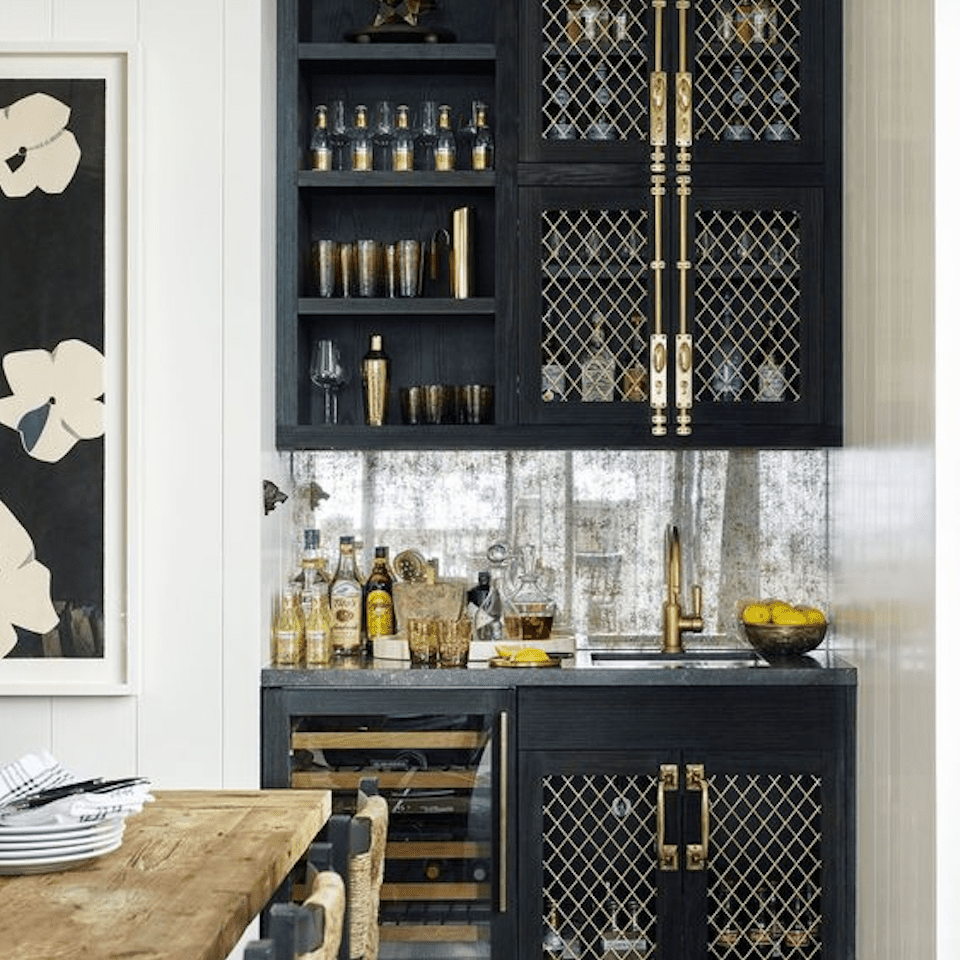 在厨房Cremone螺栓