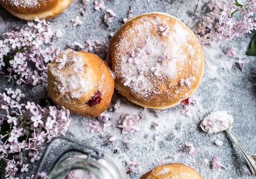 how to make powdered sugar - Vanilla cream donuts with lilac sugar