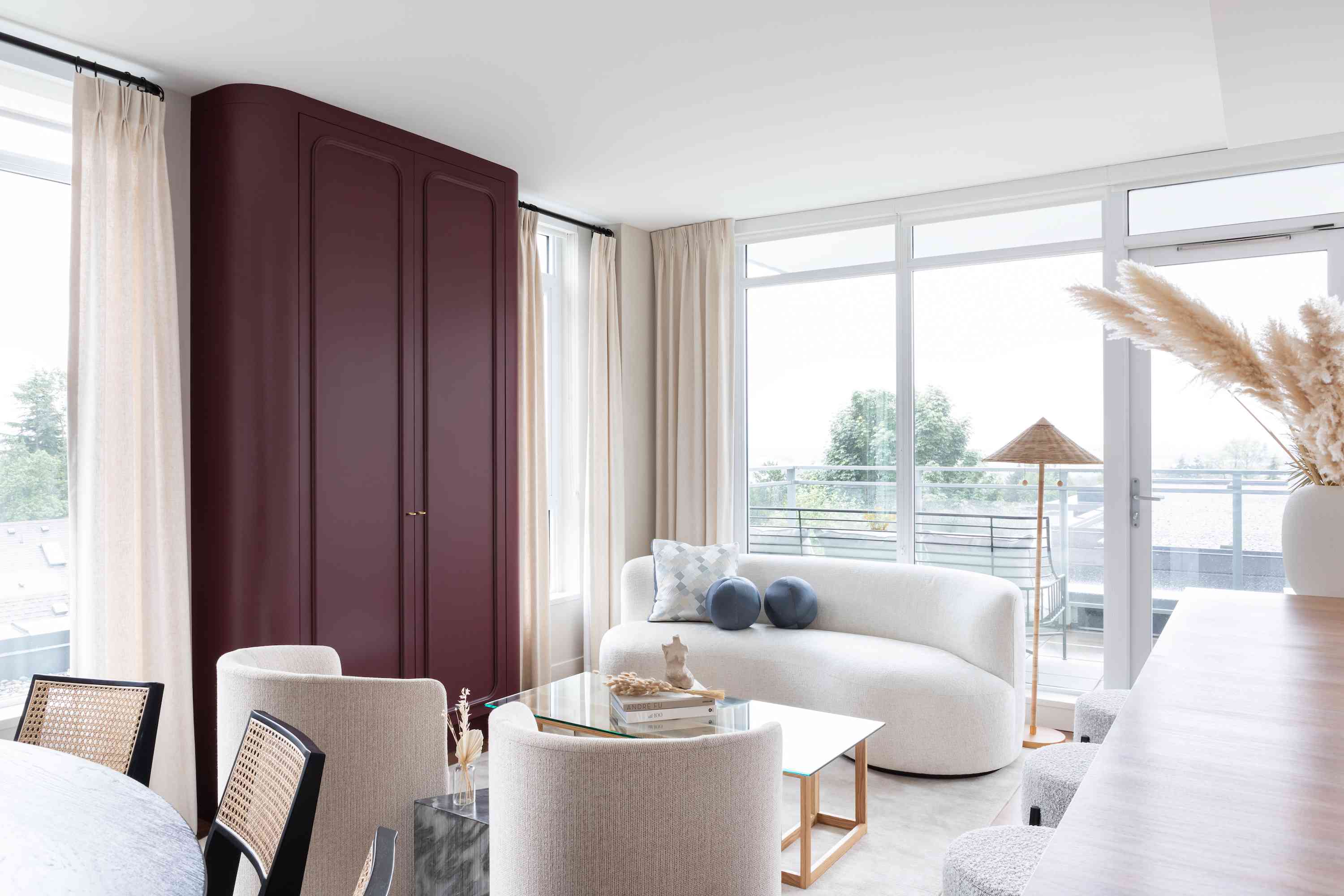 饱和色调的客厅