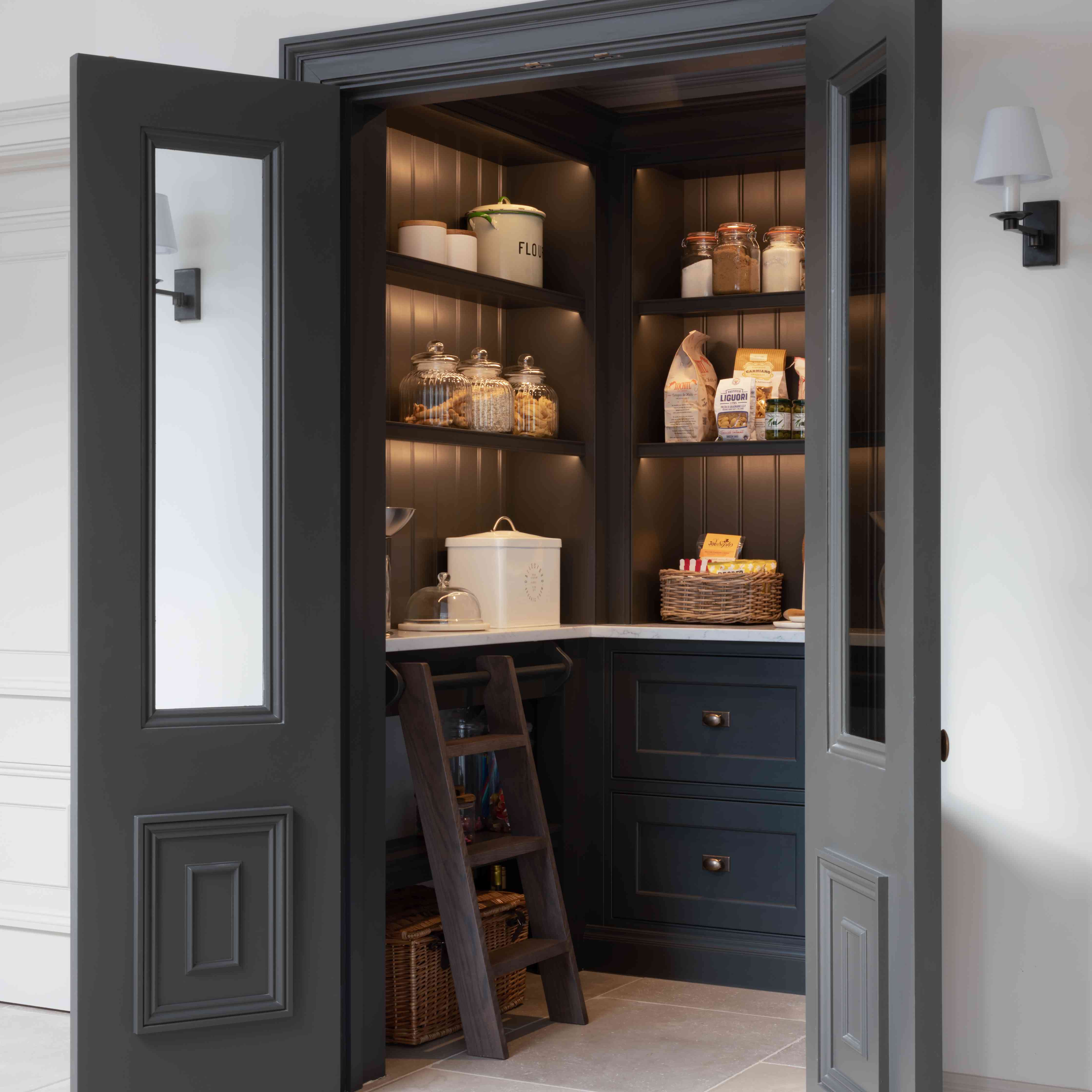 板岩蓝色灰色厨房