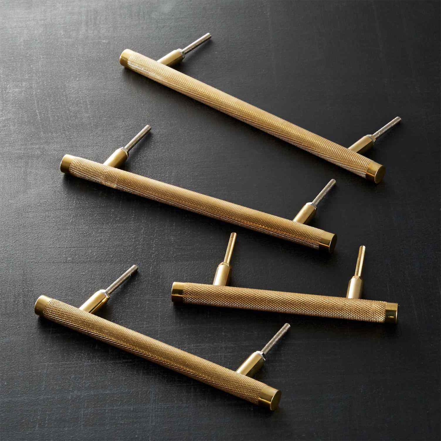 四拉丝黄铜柜拉。