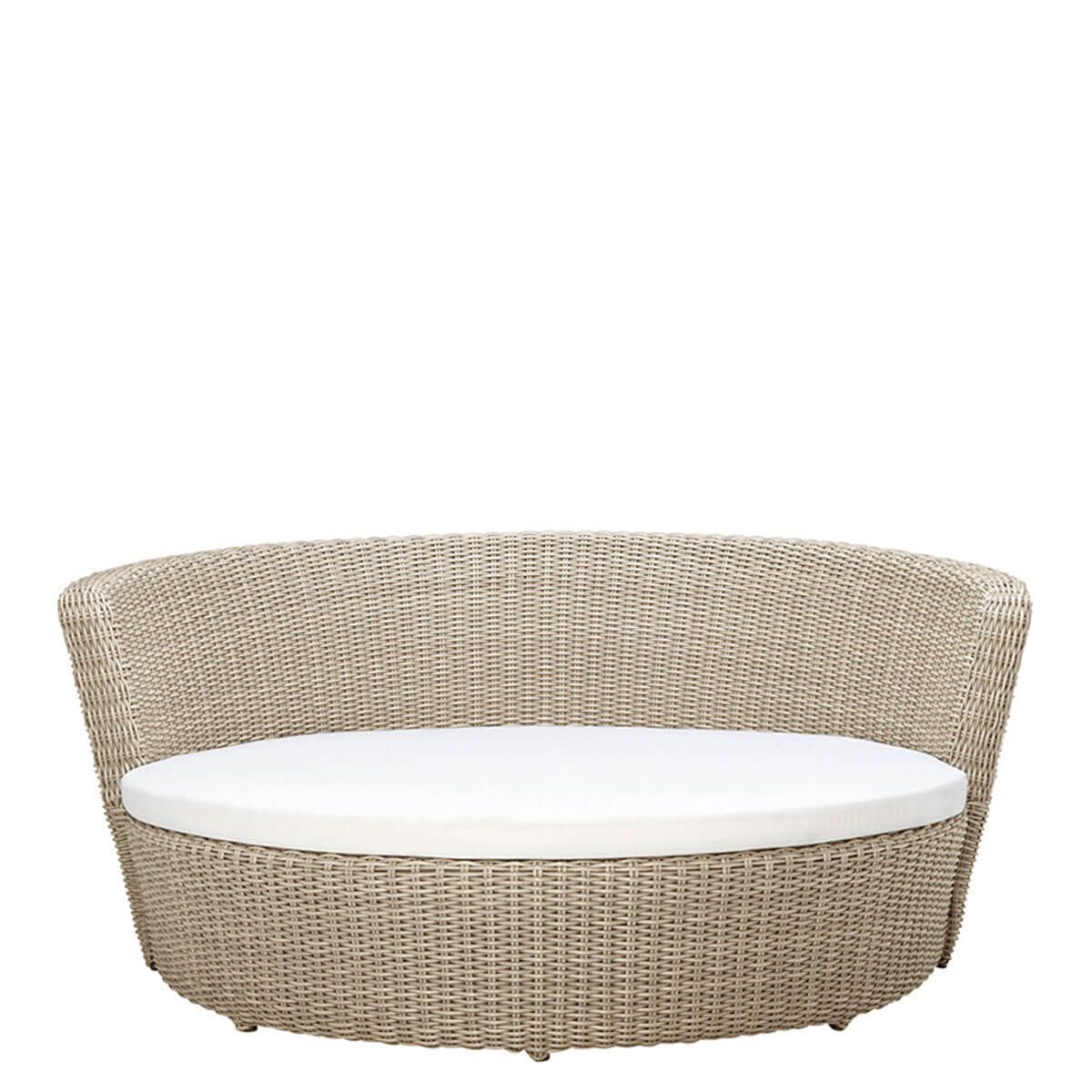 壳牌·格兰德穿着卡拉拉·怀特的睡衣