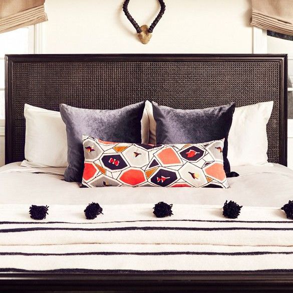 杰西卡·阿尔芭的招待所卧室