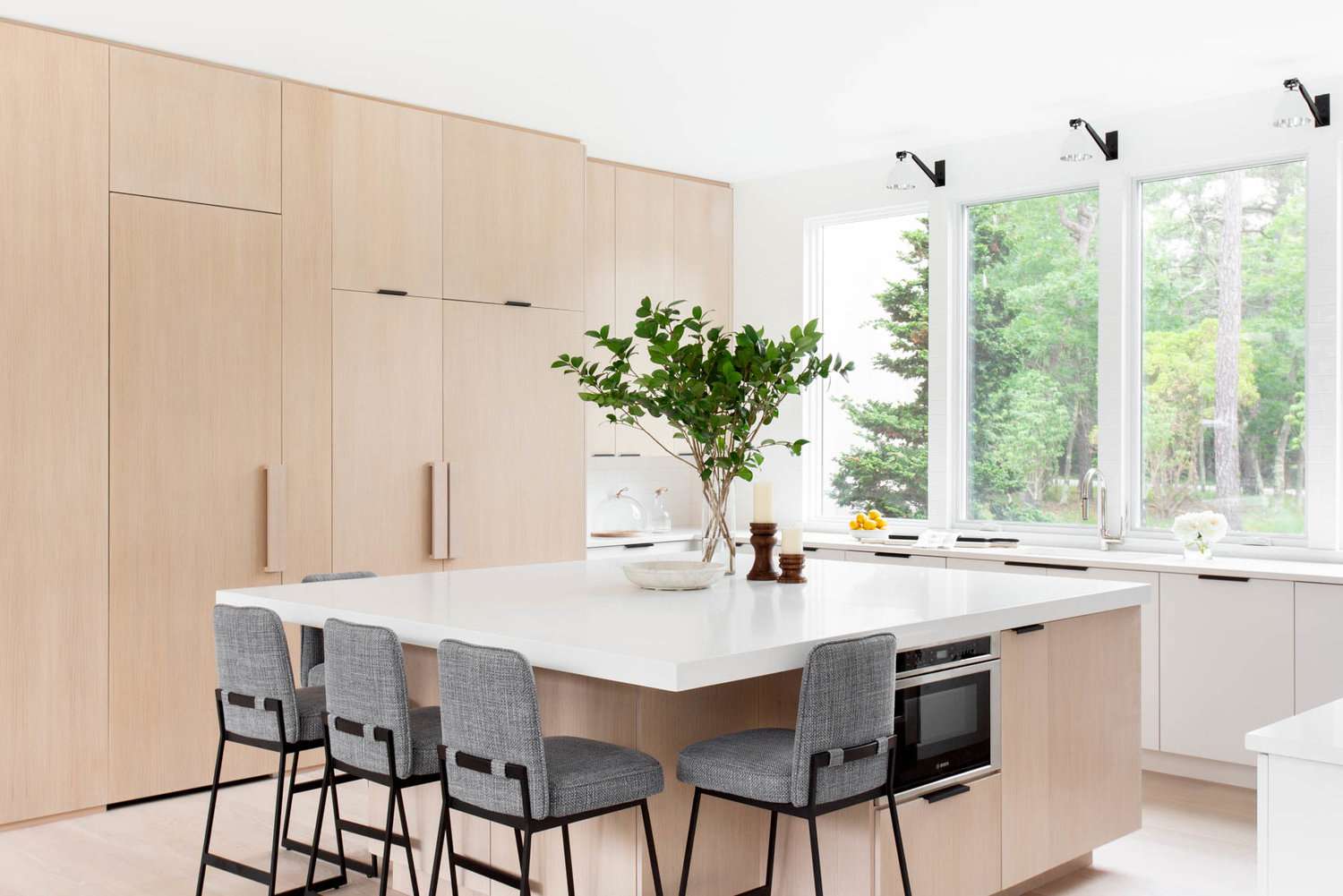 现代厨房的橱柜