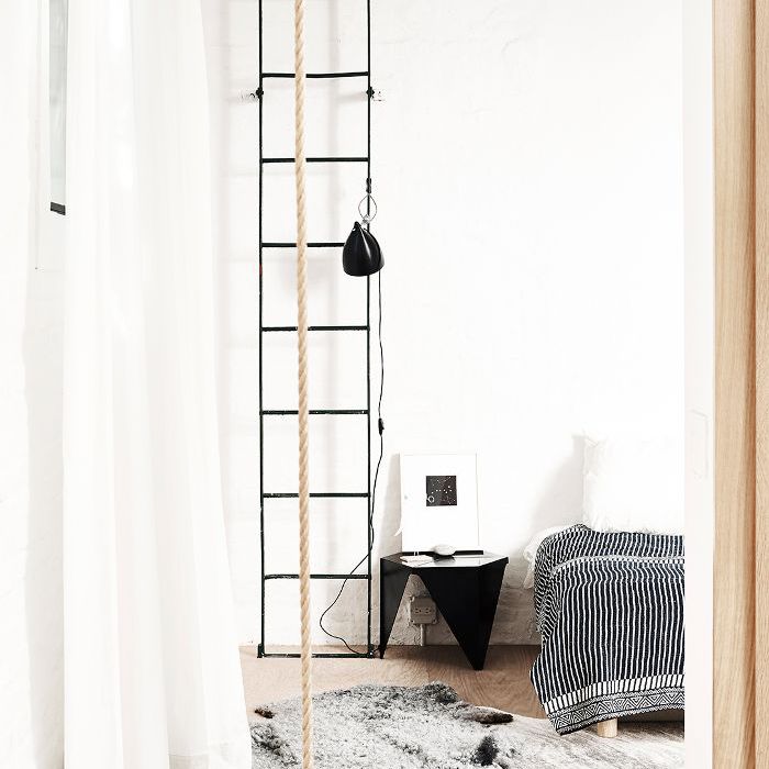 工业卧室家具和秋千