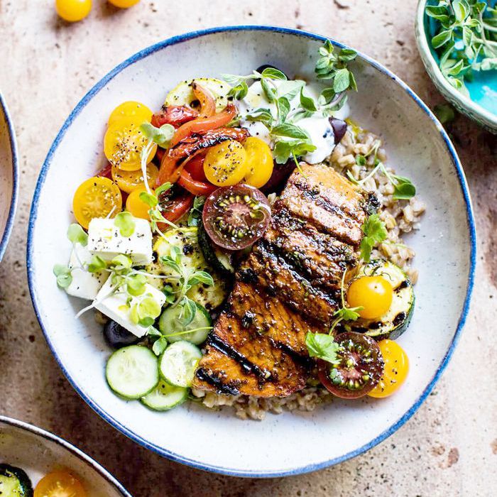 快速三文鱼索瓦兰吉碗