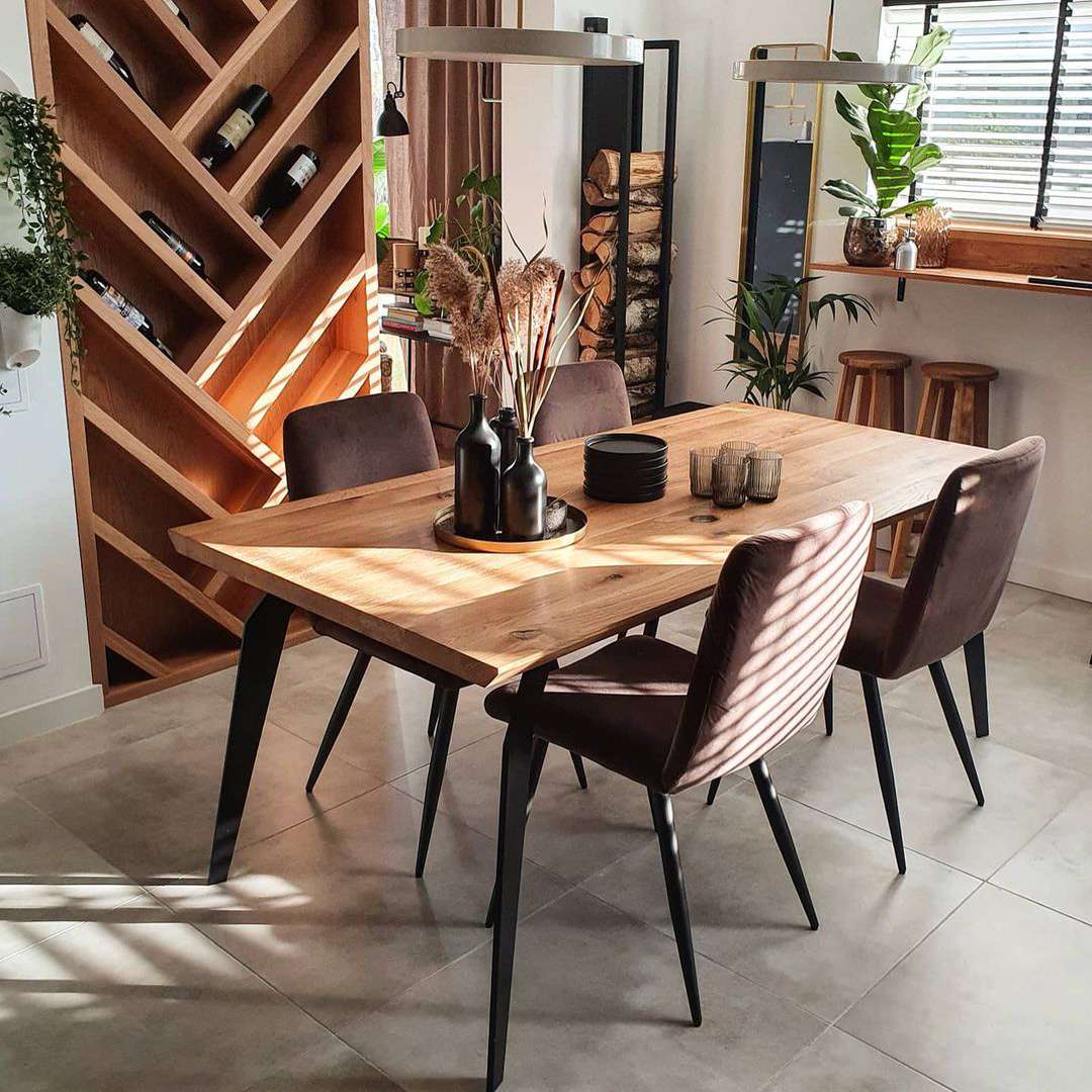 与黑陶瓷的厨房用桌