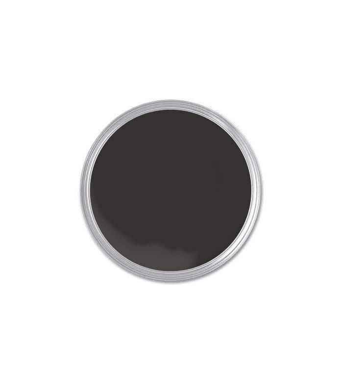 一罐本杰明·摩尔的《黑骏马》。”class=