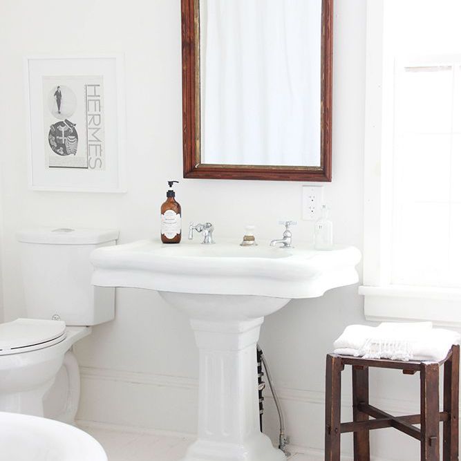 经典，全白色浴室