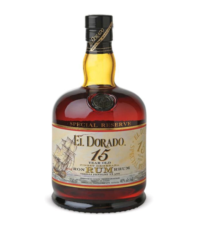 一瓶埃尔多拉多15朗姆酒。