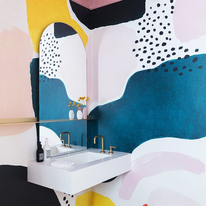 现代化的浴室，轻便