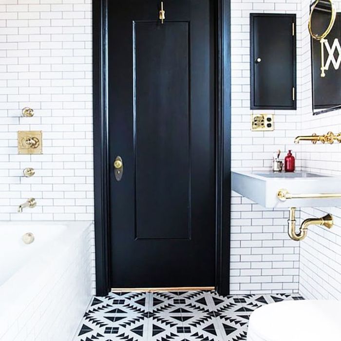 几何水泥瓦的浴室