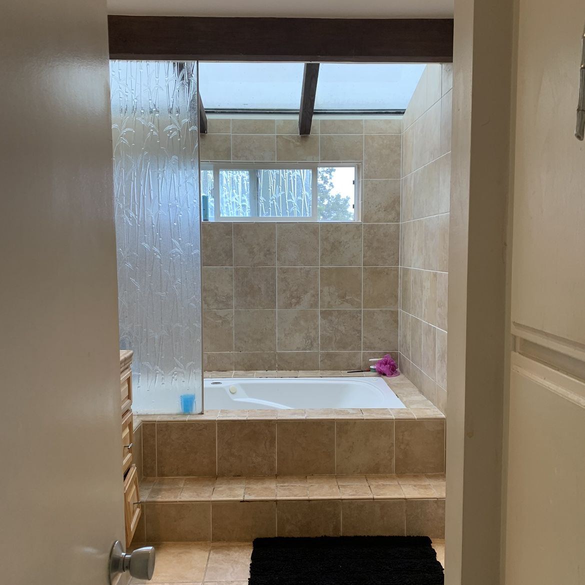 在拍摄浴室之前。