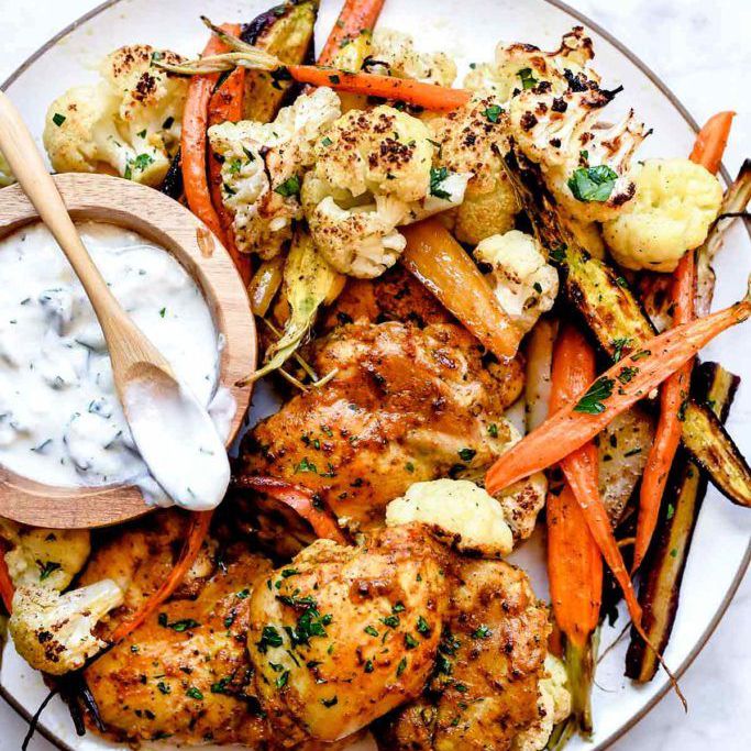 唐杜里鸡与蔬菜