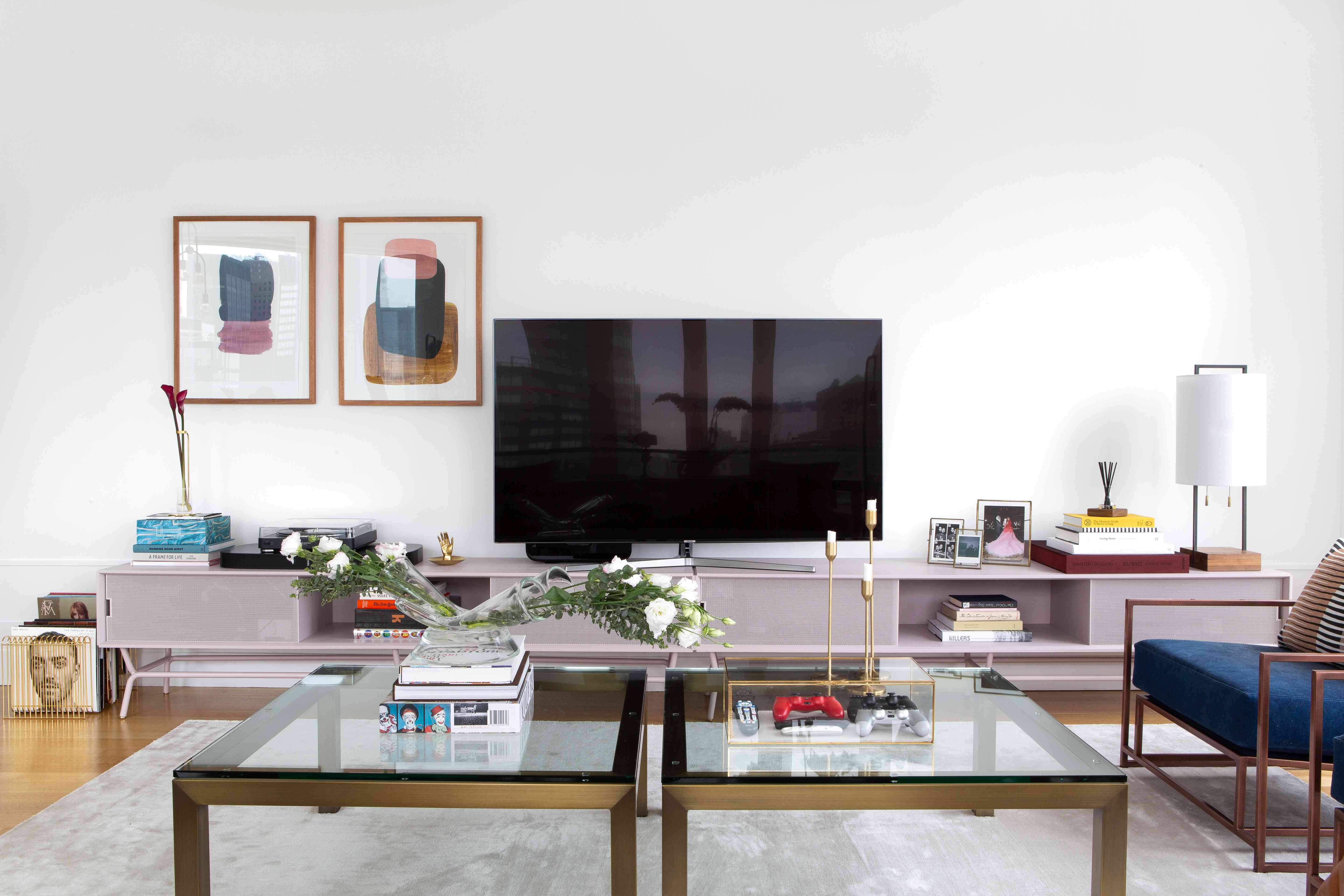 客厅与薰衣草媒体控制台