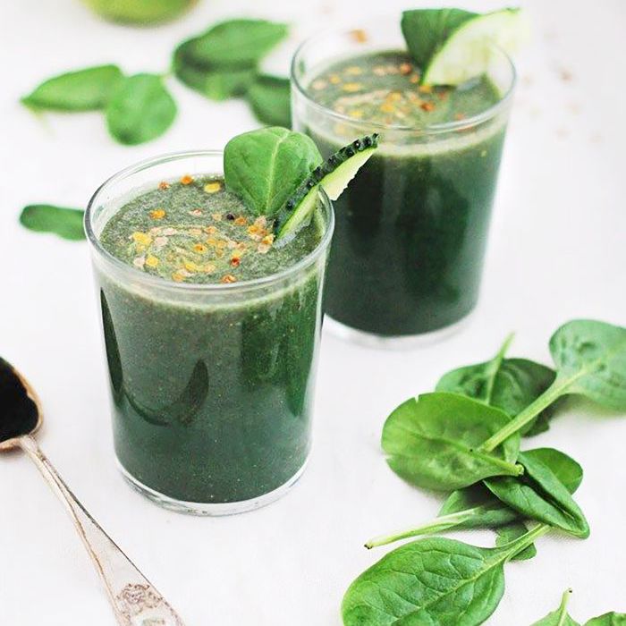 感恩节后的食谱-感恩节后的绿色排毒奶昔