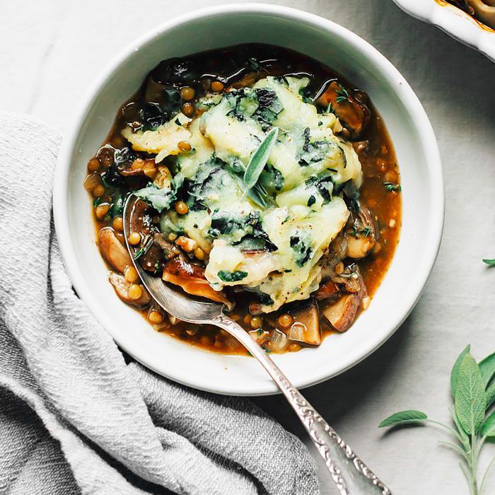 土耳其为感恩节的替代品 - 素食主义者蘑菇肉汁馅饼