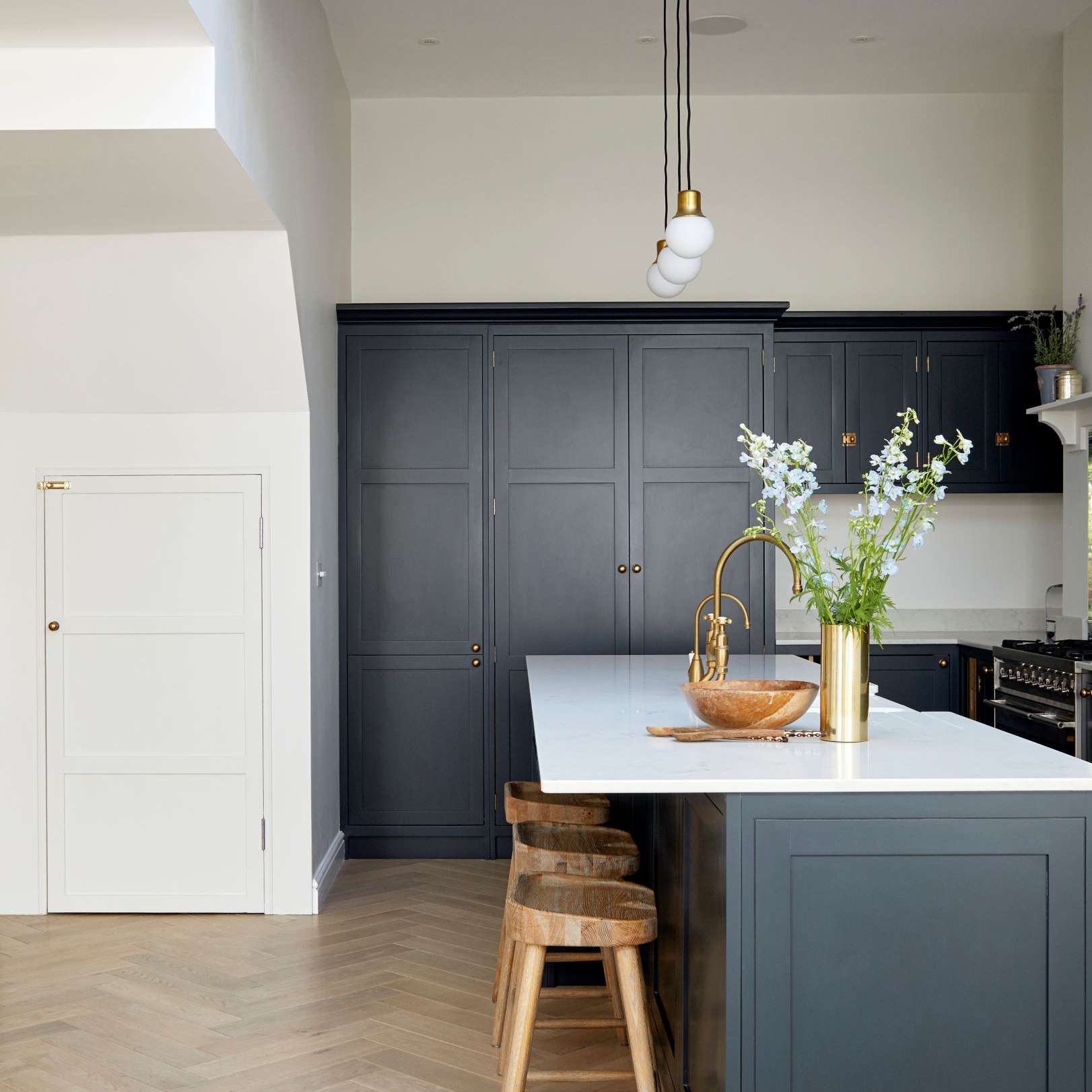 振动柜橱柜海军蓝色