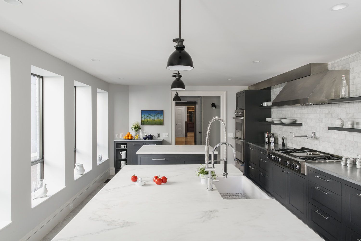 提示钉全黑的厨房趋势伊丽莎白 - 罗伯茨厨房设计