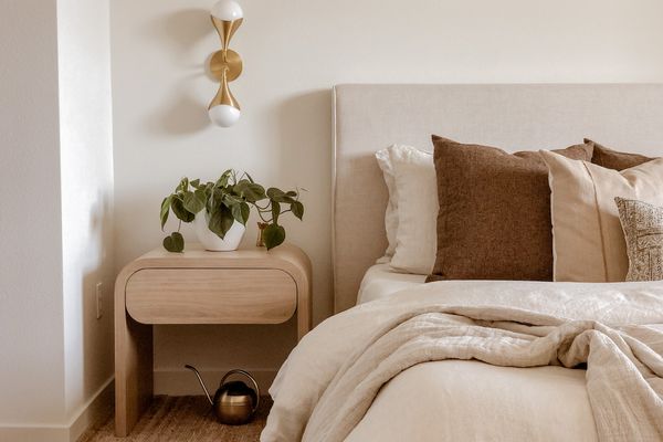 编辑最喜欢的产品11月 - 中性卧室带舒适的口音