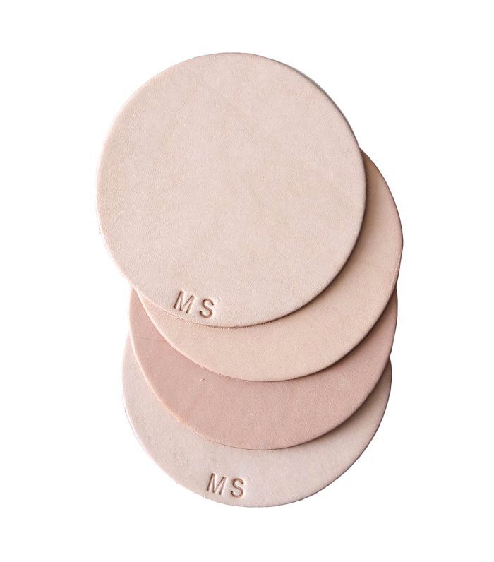 Food52拼字皮杯垫